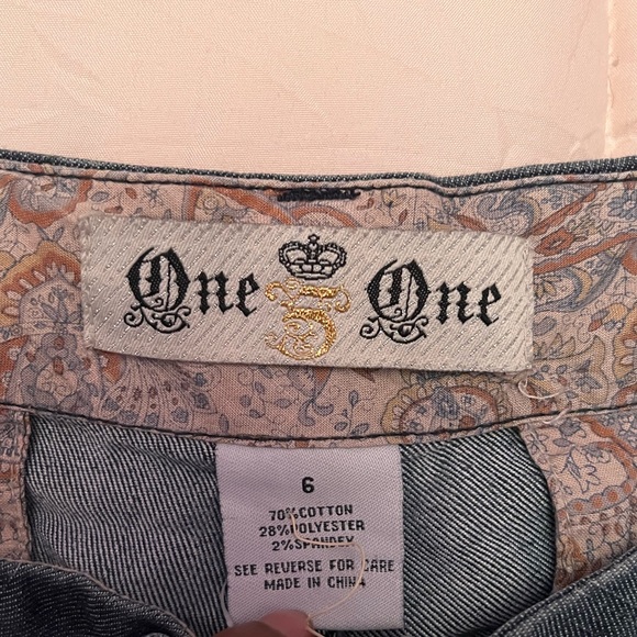 Stitched shorts - Picture 3 of 3